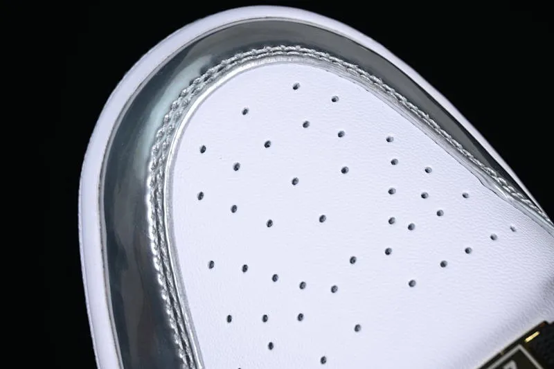 All categories Air Jordan Jordan series basketball shoes Air Jordan 1 High Air Jordan 1 Pass The Torch AJ1 Joe 1 Leonard liquid electroplated silver AQ7476-016